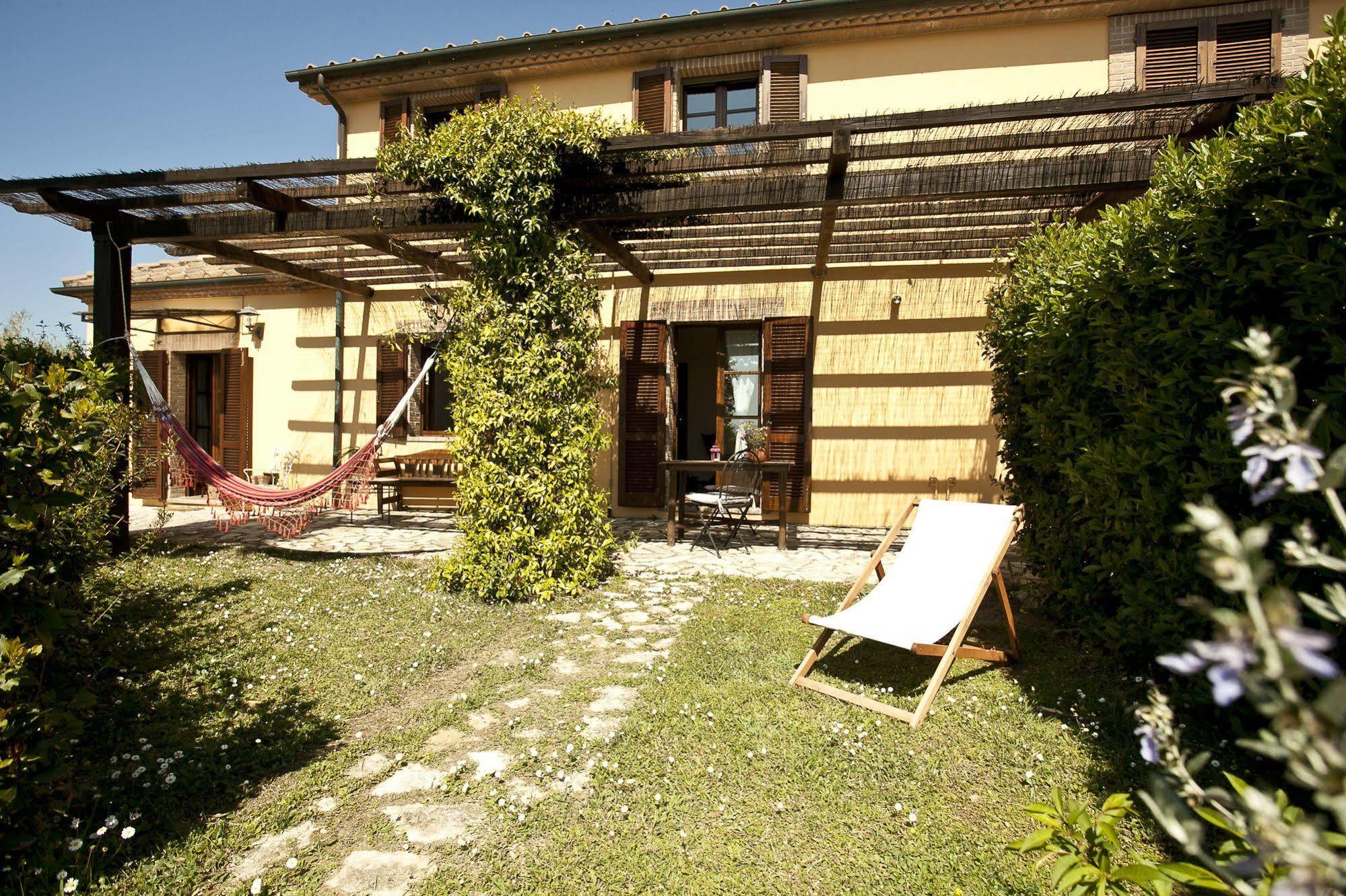 Penzion Casale Pundarika Riparbella Exteriér fotografie